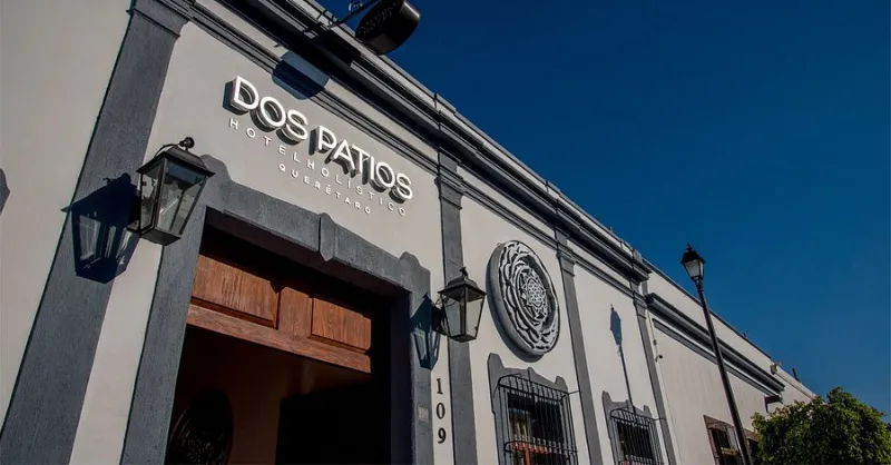 Hotel Dos Patios